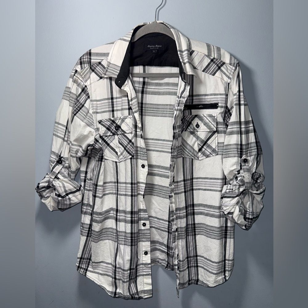 Eighty Eight Men’s Button Up Chest Zip Pocket Plaid Shirt Size Large EUC